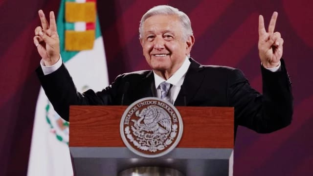 AMLO3