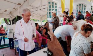 AMLO7